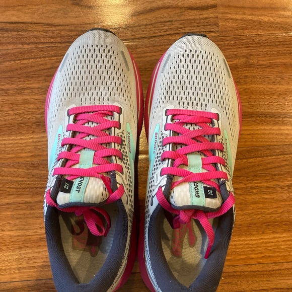 Brooks Ghost 14 Womens Shoes Size 8BGray Running Walking Gym Athletic Sneaker - Picture 4 of 8